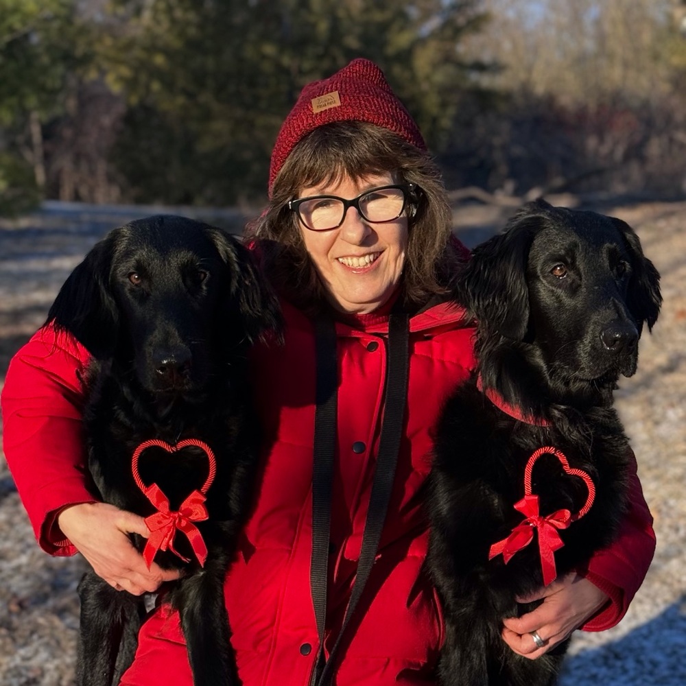 Meet your Posher, Carolynne🇨🇦